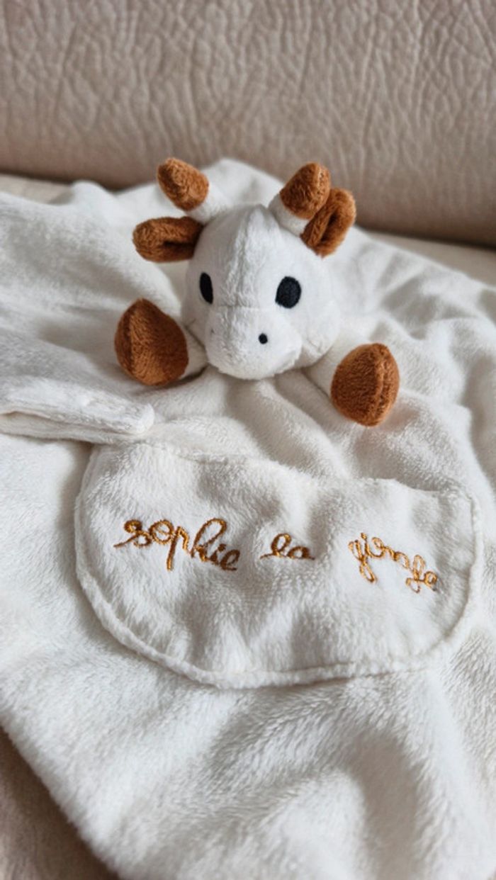 Doudou  plat Sophie la girafe - photo numéro 3