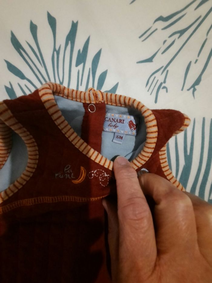 Vends robe bébé taille 6 mois - photo numéro 3