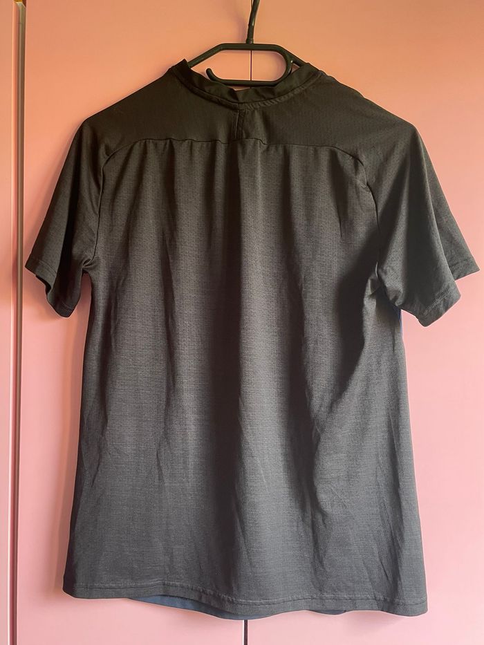 T-shirt sport homme - photo numéro 2