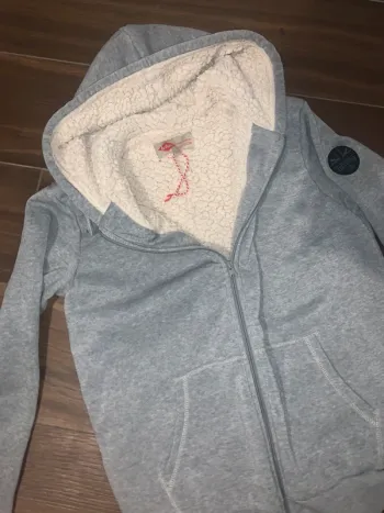 Gilet gris tendance - Taille M - Neuf jamais porté
