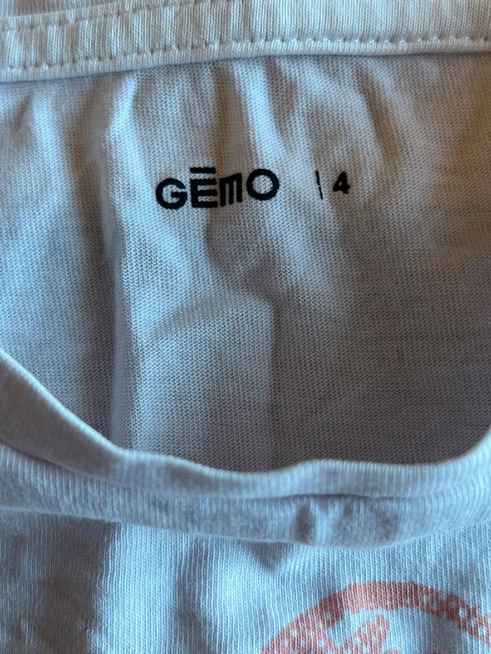 Je vend un le lot de 6 tee shirt filles taille 4 ans très bon état - photo numéro 9