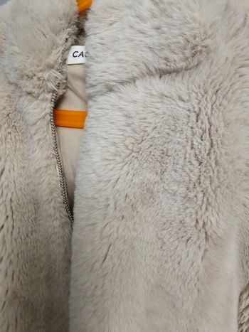 Manteau fausse fourrure