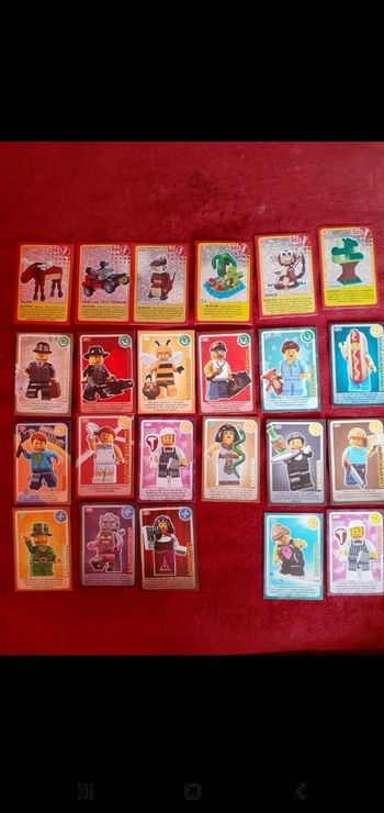 Lot de 23 cartes lego