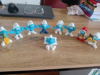 Lot de 9 schtroumpfs