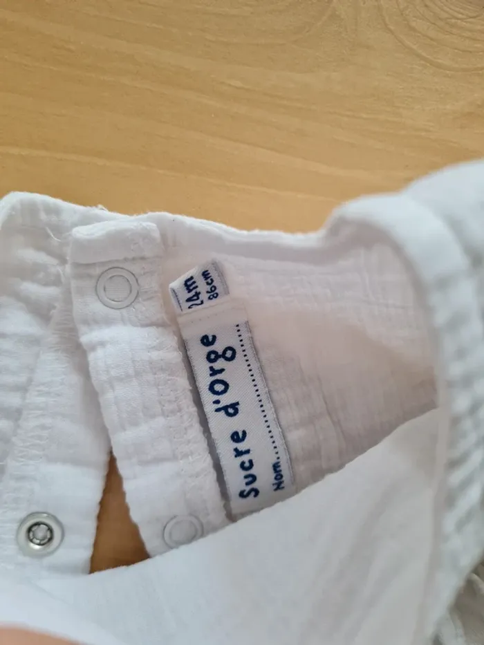 Robe blanche avec dentelle 24 mois - photo numéro 6