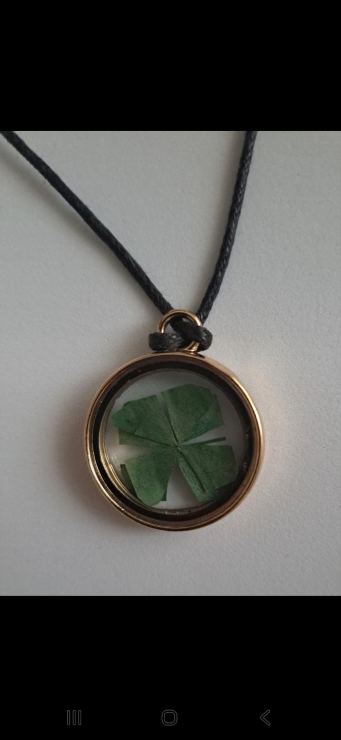 Pendentif trèfle 4 feuilles - photo numéro 3