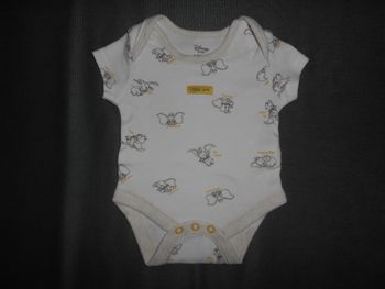 Body Dumbo (Disney baby), taille: 3 mois à 0,50 EURO