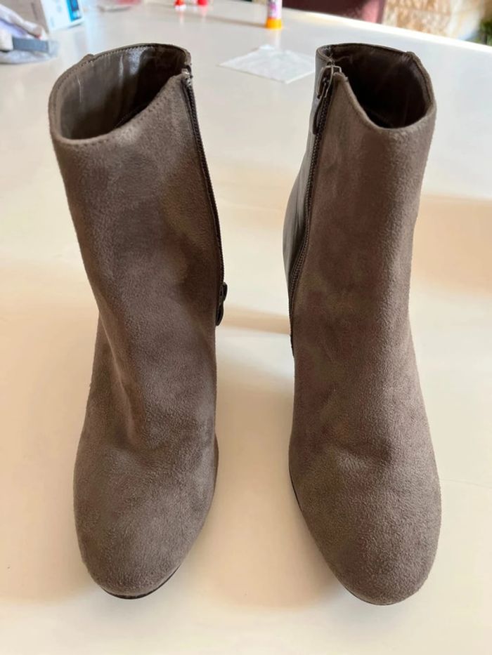 Bottines grises - photo numéro 2