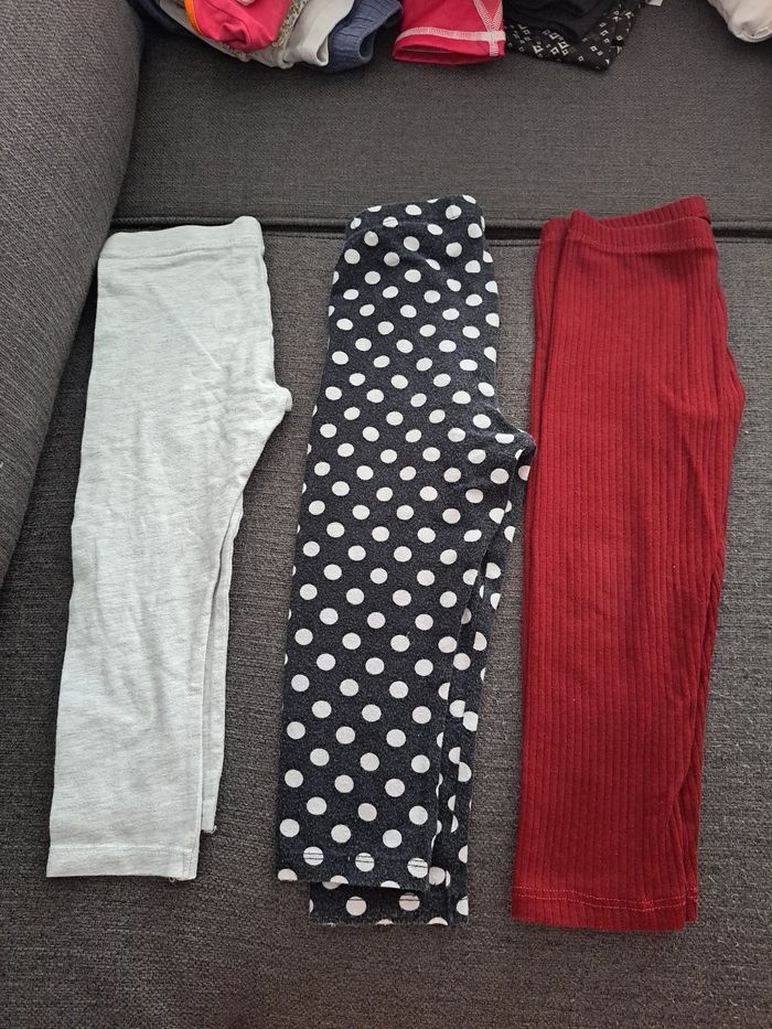 Lot vêtements fille 18mois - photo numéro 2