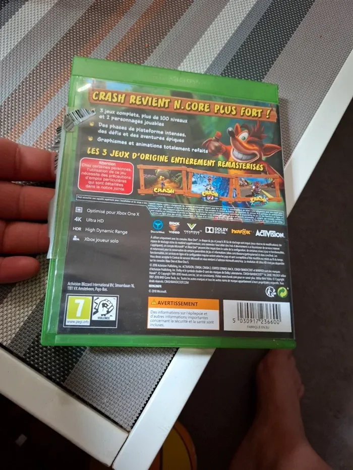 Magnifique jeu de xbox Crash bandicoot - photo numéro 2