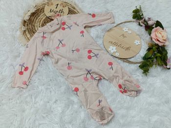 Pyjama comme neuf 1 mois