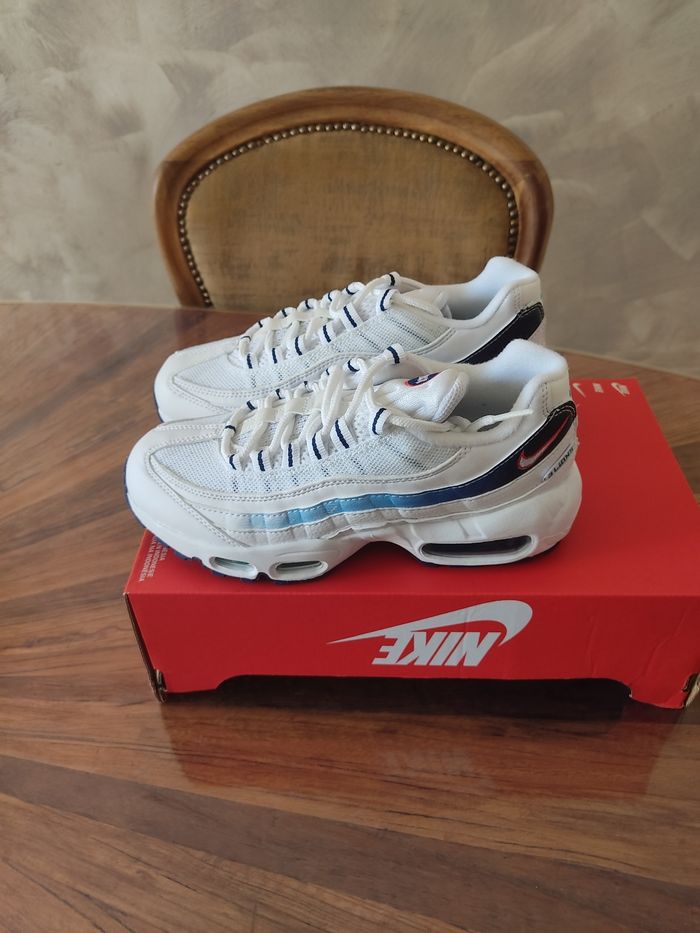 Baskets Nike air max 95 T 37.5 - photo numéro 2