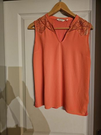 Top naf naf couleur corail