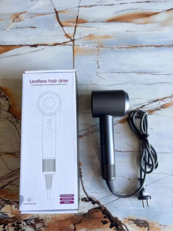 Sèche cheveux dyson