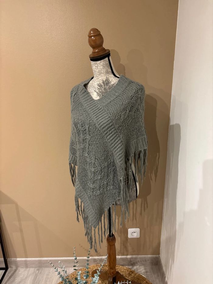 Cape poncho femme taille S/M - photo numéro 2