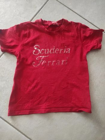 Tee shirt Ferrari 5-6 ans