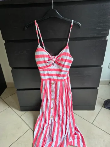 robe rayer rouge et blanc