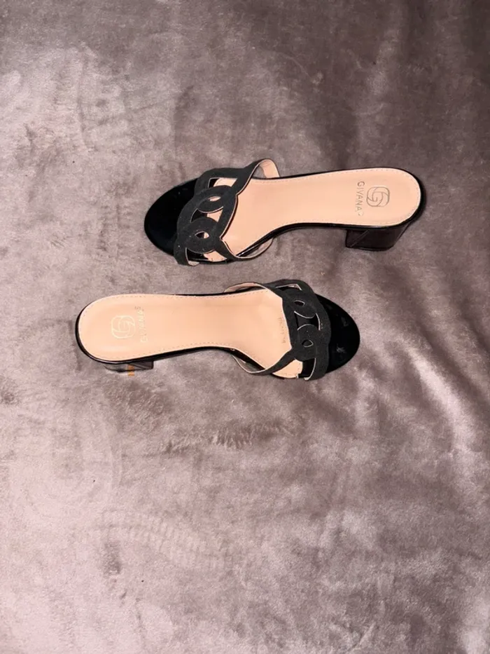 Mules à talon femme taille 36 noir en très bon état. Givana. - photo numéro 2