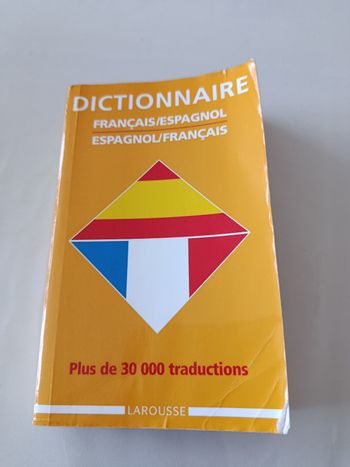 Vend dictionnaire français espagnol 