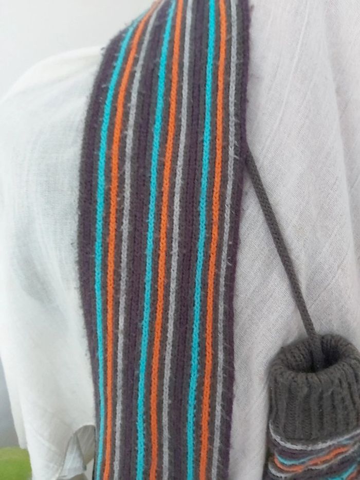 Ensemble écharpe + moufles - photo numéro 2