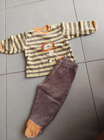 Pyjama taille 12 mois