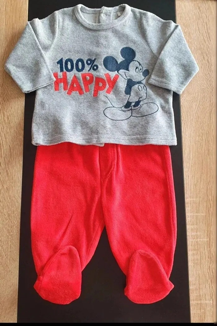 Lot de 3 pyjamas 2 pièces hiver 6 mois - photo numéro 2