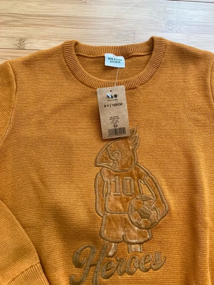 8 ans - Pull couleur caramel - Neuf avec étiquette - neuf = 22€ - photo numéro 2