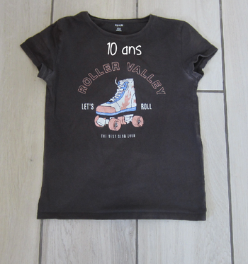 Tee shirt fille theme roller