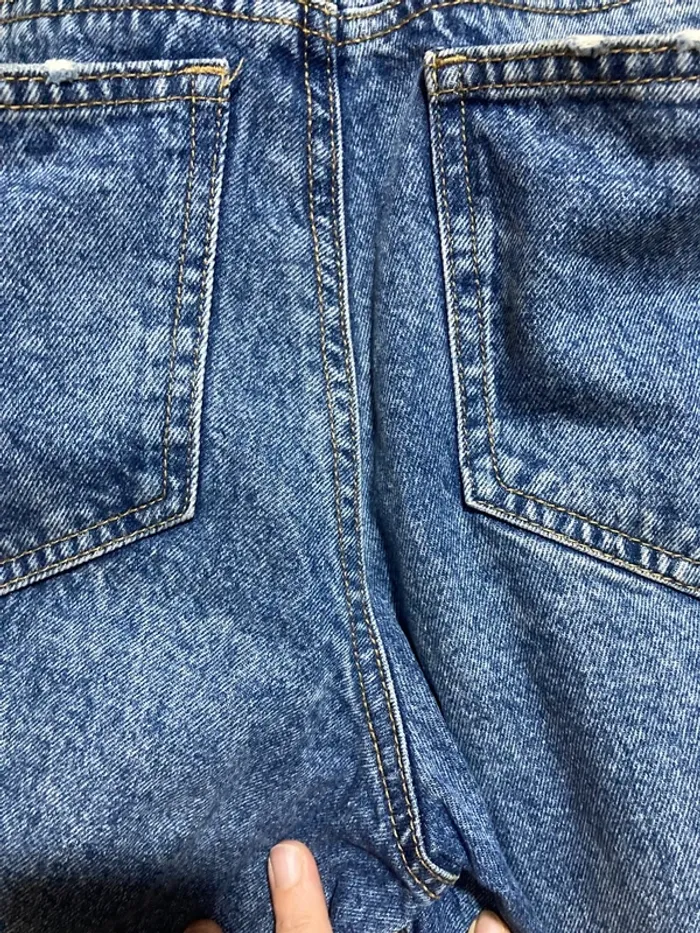 Jean mom bleu Bershka – Taille 34 - photo numéro 13