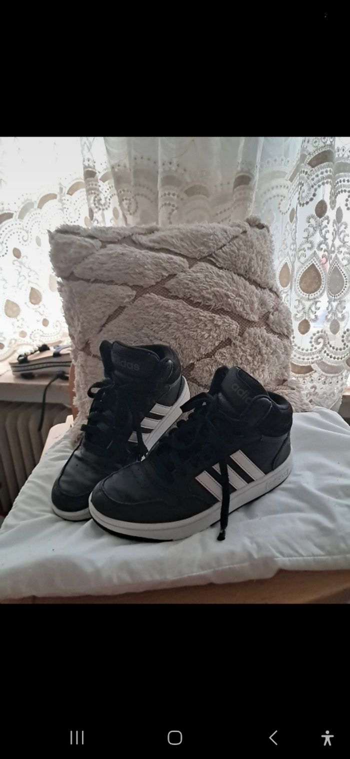 Chaussure montante Adidas taille 37