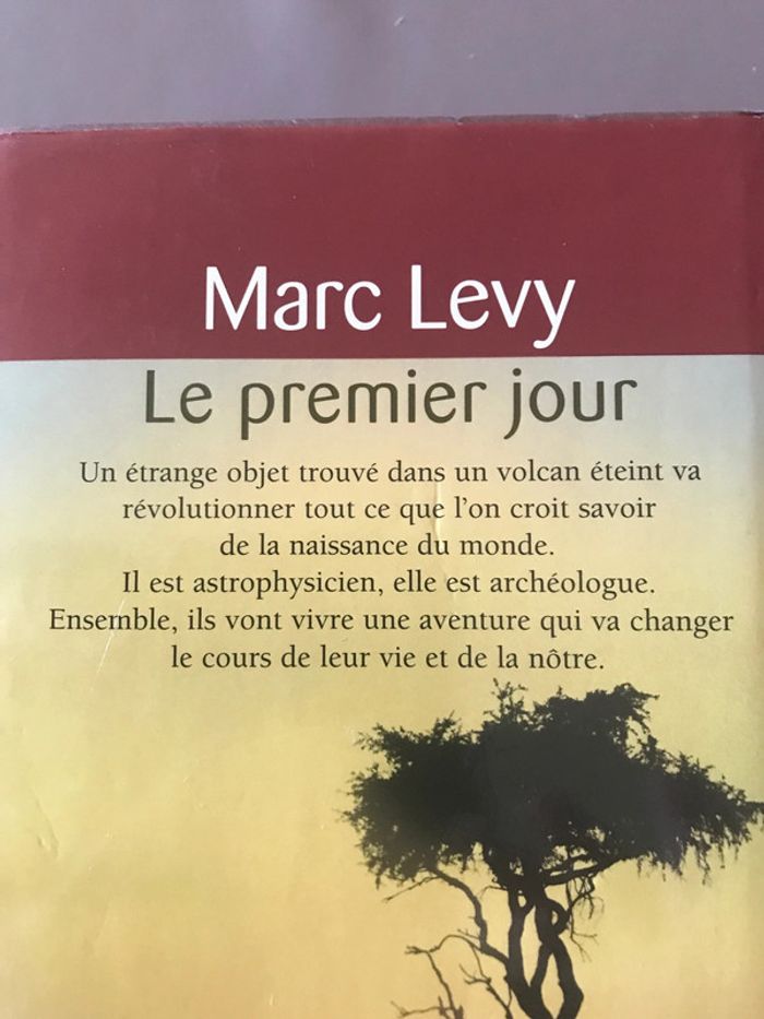 Livre Le premier jour - photo numéro 3