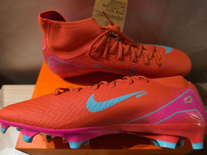 Chaussures foot nike taille 44 - photo numéro 3