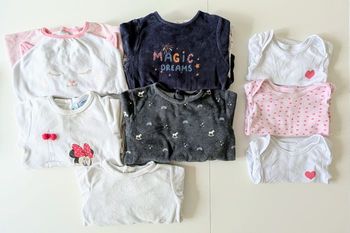 Lot pyjamas et bodies 24 mois