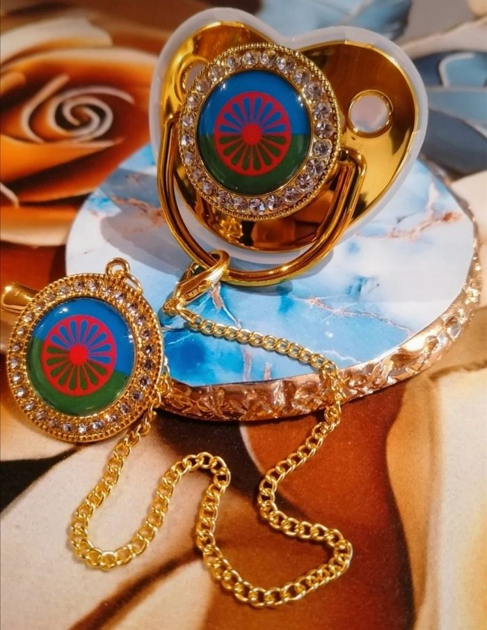 Tétine drapeau voyageur - photo numéro 2