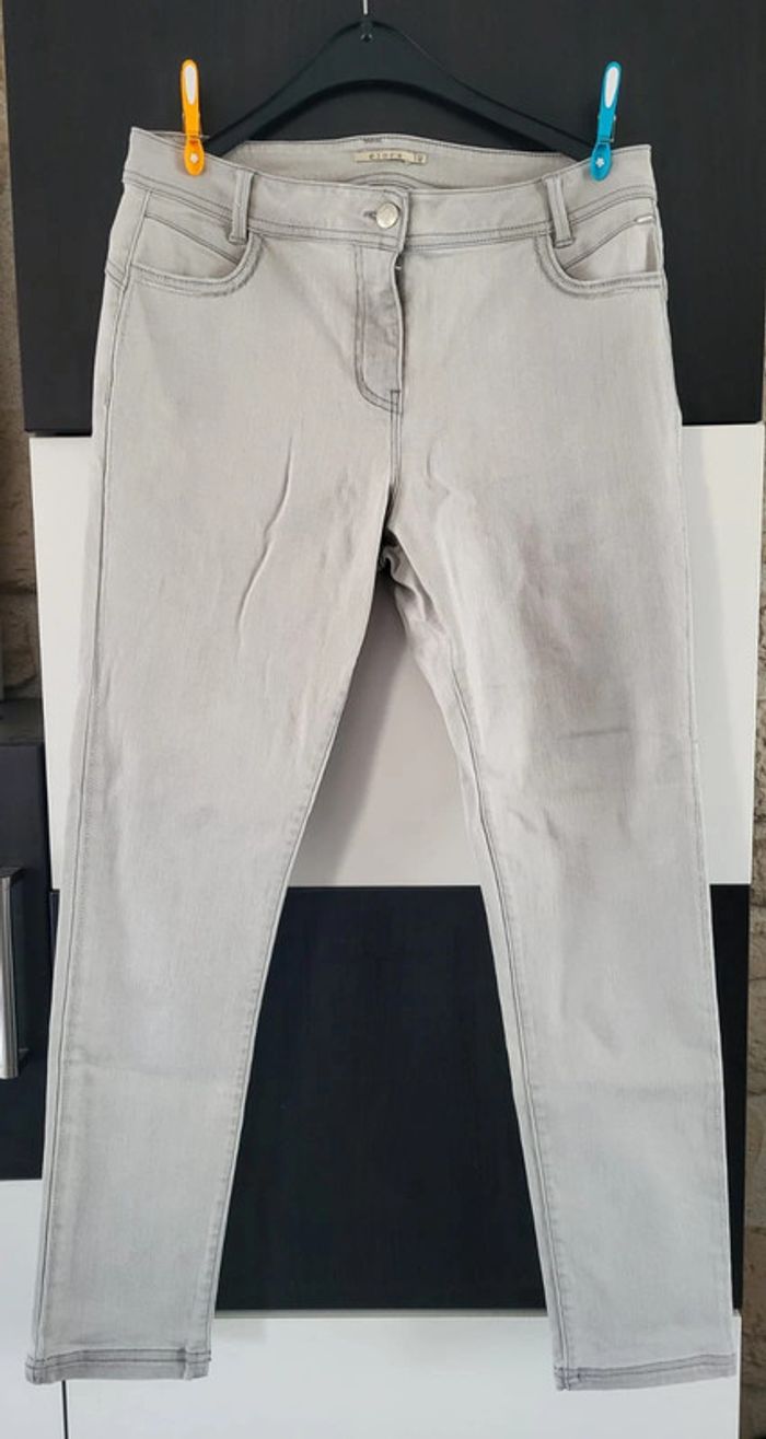 Jean gris