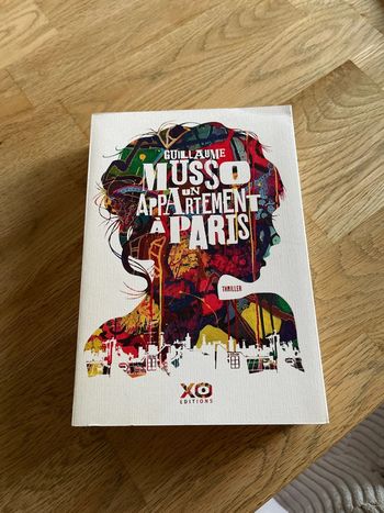 Livre MUSSO , Un appartement à Paris
