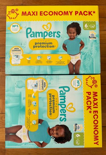 2 cartons de couches Pampers  taille 6