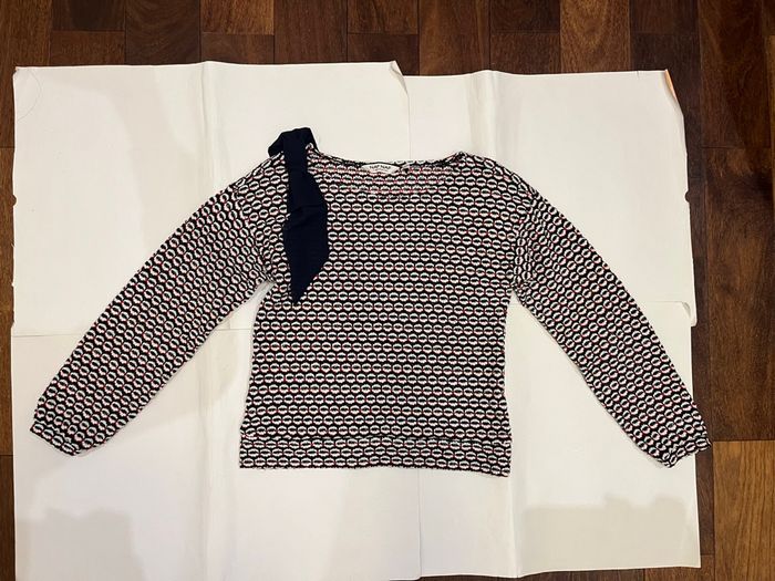 Pull manches longues à motifs  et noeud sur l’épaule noir blanc et rouge naf naf taille XS/34 - photo numéro 6