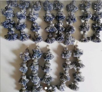 Lot de 13 pompons long bleu foncé pour loisirs créatifs