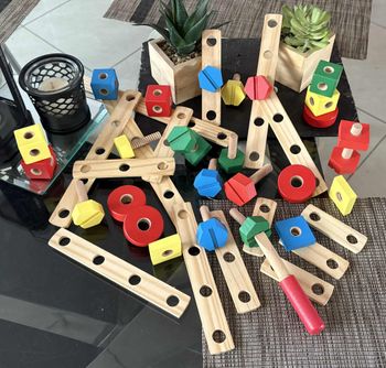 Jeu de construction libre en bois