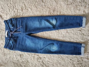 Jeans taille 6 ans