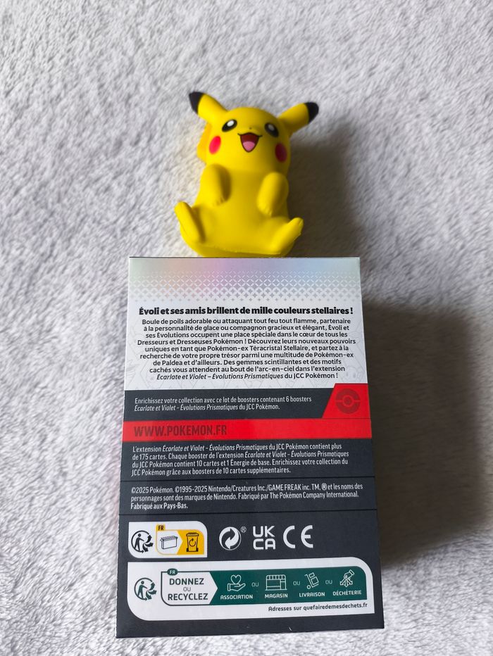 Bundle Pokémon 8.5 Évolutions Prismatiques - photo numéro 2