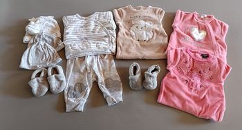 Lot de vêtements naissance