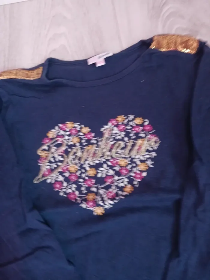 Pull léger 8 ans - photo numéro 2
