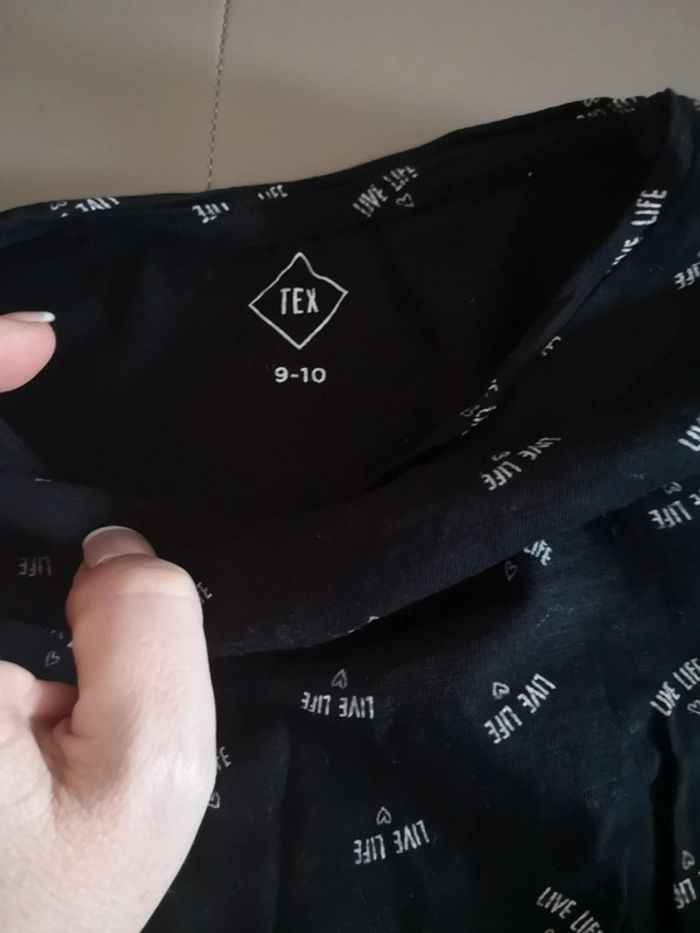 2 T shirt 9-10 ans - photo numéro 3