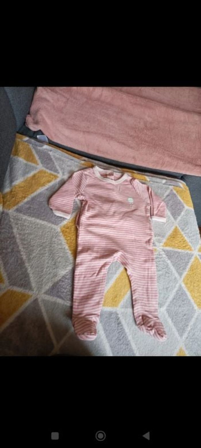 Pijamas 1 mois