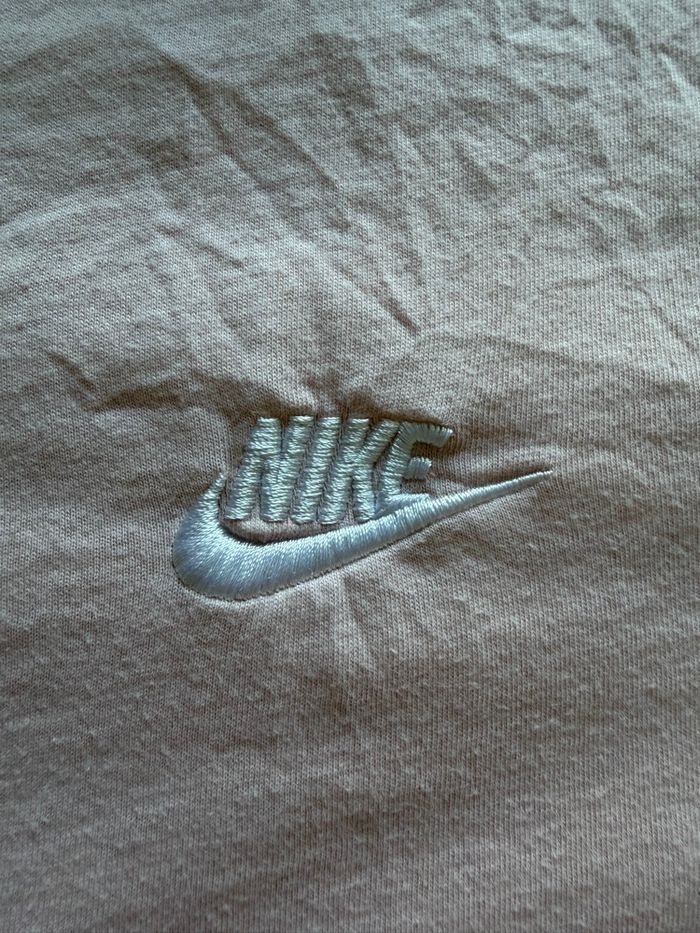 T-shirt Nike original modèle The Nike Tee en taille L 👕 - photo numéro 3