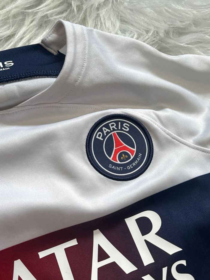 Maillot de foot Qatar, Paris-Saint-Germain Nike, taille 8/ 10 ans - photo numéro 4