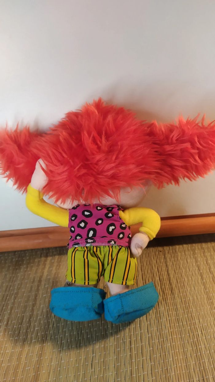 poupée en peluche  les petites crapules '' Delphine la frime '' atlas - photo numéro 2