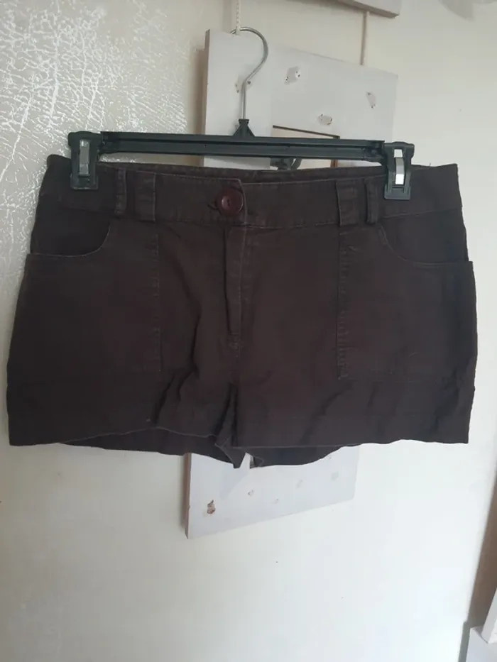 Short chocolat 42 - photo numéro 3